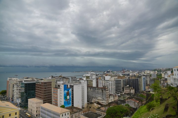 Abertura do Verão será com céu nublado em Salvador; temperatura pode chegar a 33ºC