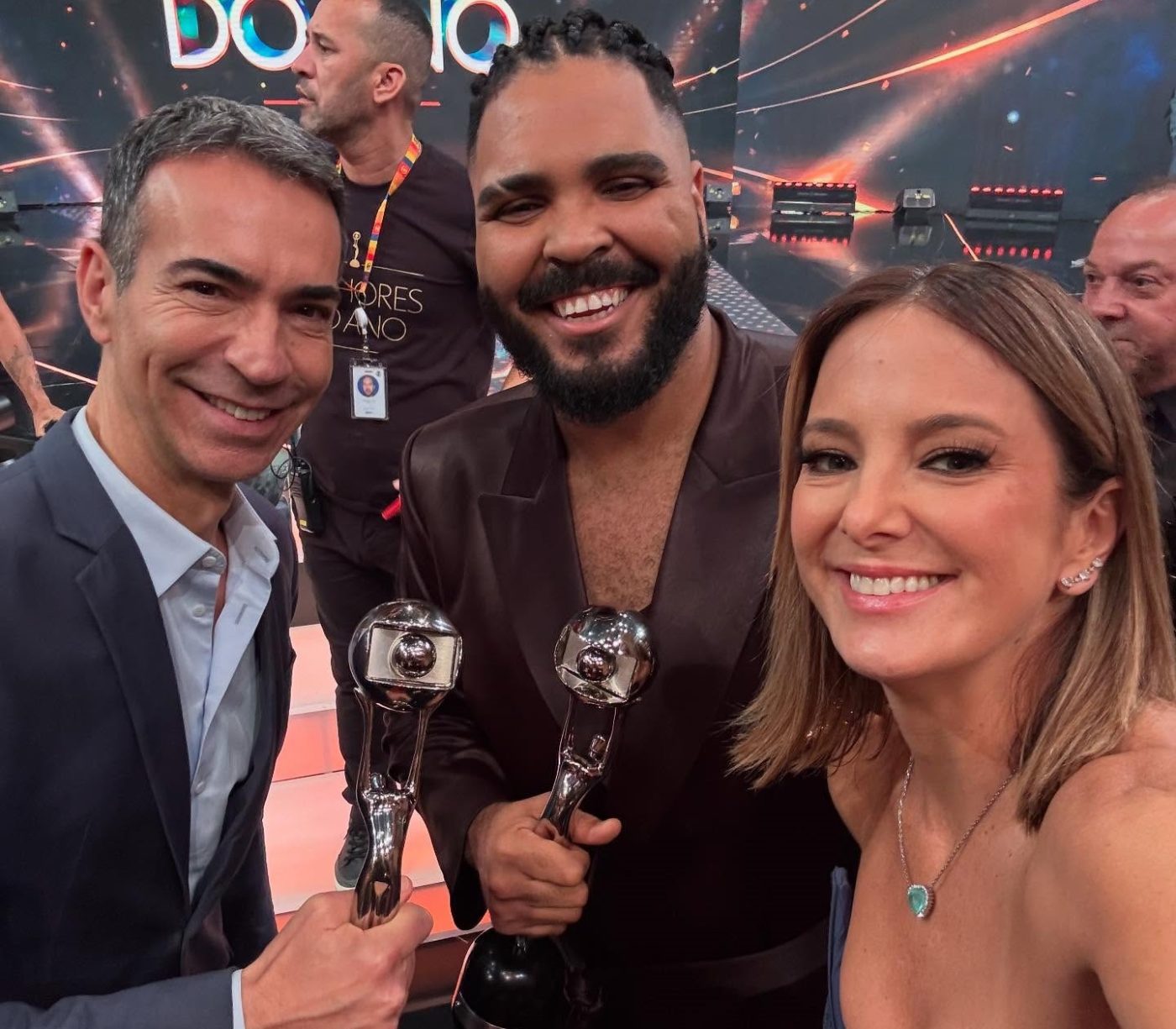 Ticiane Pinheiro abre álbum de fotos e mostra bastidores de premiação na Globo: ‘Festa linda’