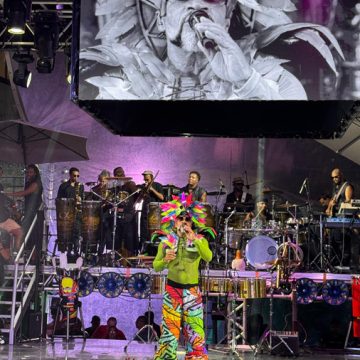 Carlinhos Brown volta a agitar o Candyall Guetho Square com show especial; saiba detalhes