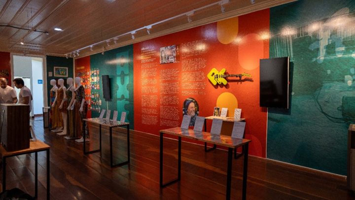 Caixa Cultural Salvador recebe exposição em homenagem aos 40 anos do Axé Music