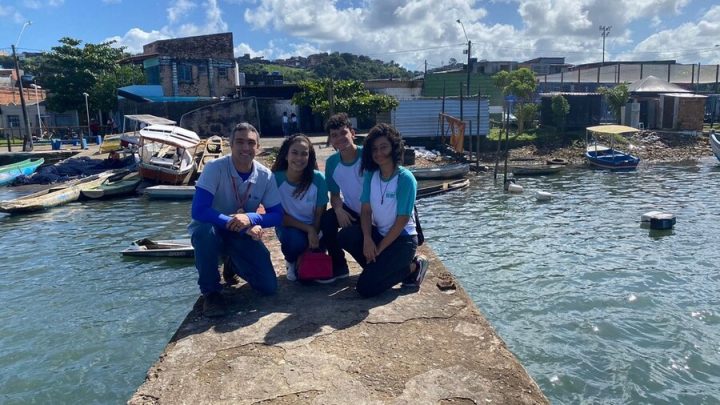 Estudantes baianos desenvolvem projeto para transformar resíduos de pescados em ração animal