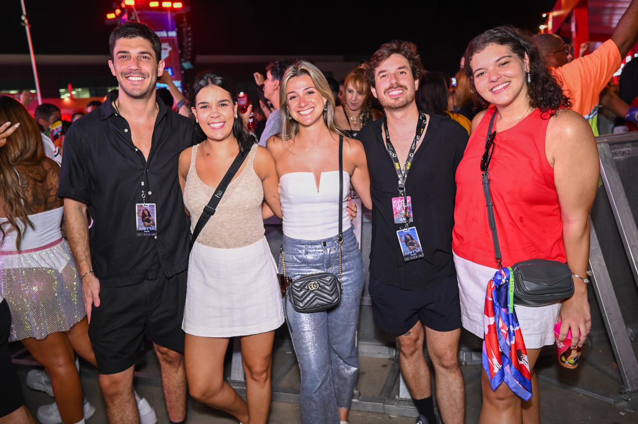 Alan Rochlin, Mariana Lopes, Mairê Cruz, Cayqn Lobo e Gabriele Camargo