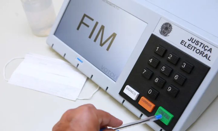 Eleitores que não votaram no segundo turno devem justificar ausência até 7 de janeiro