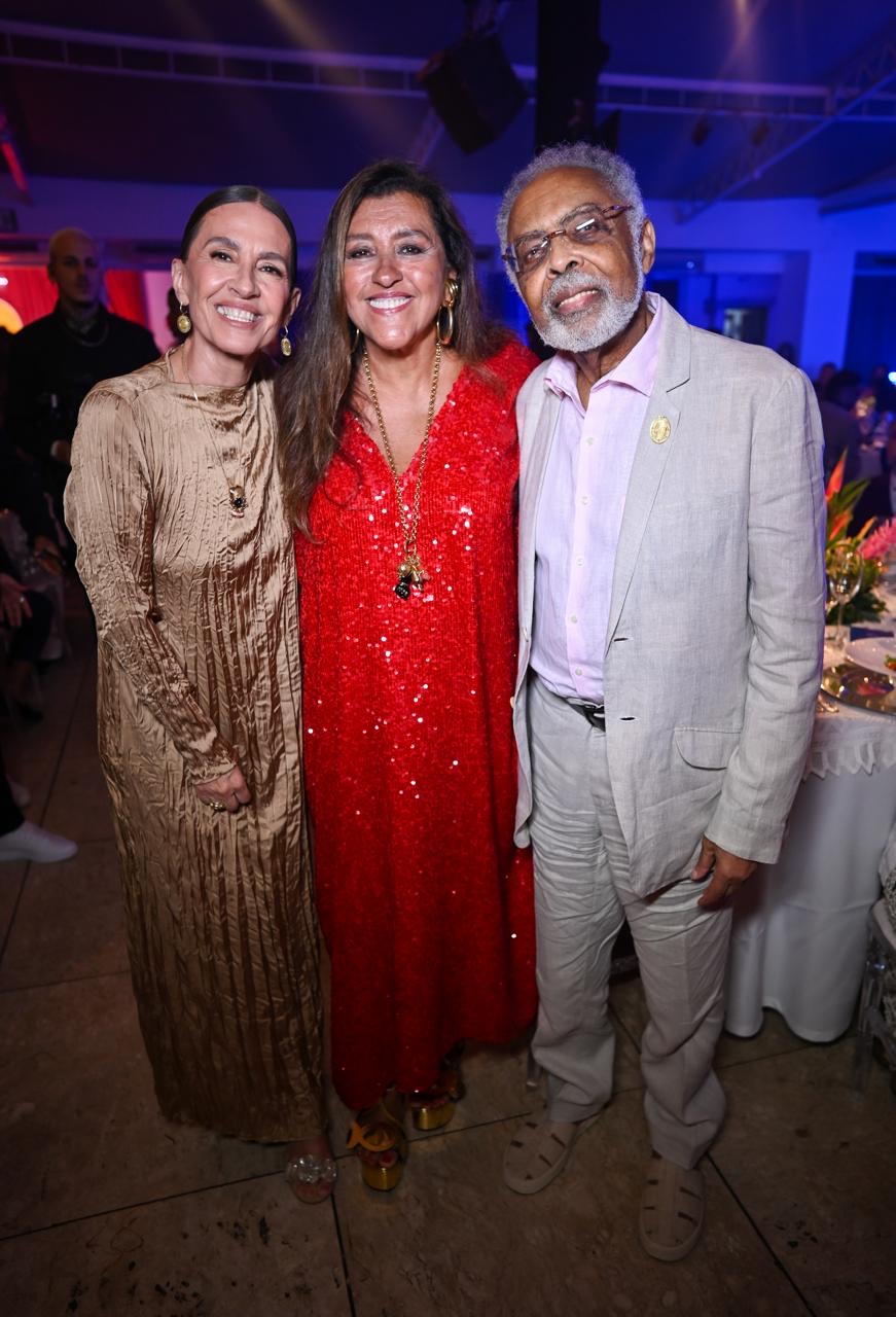 Flora GIl, Regina Casé e Gilberto Gil