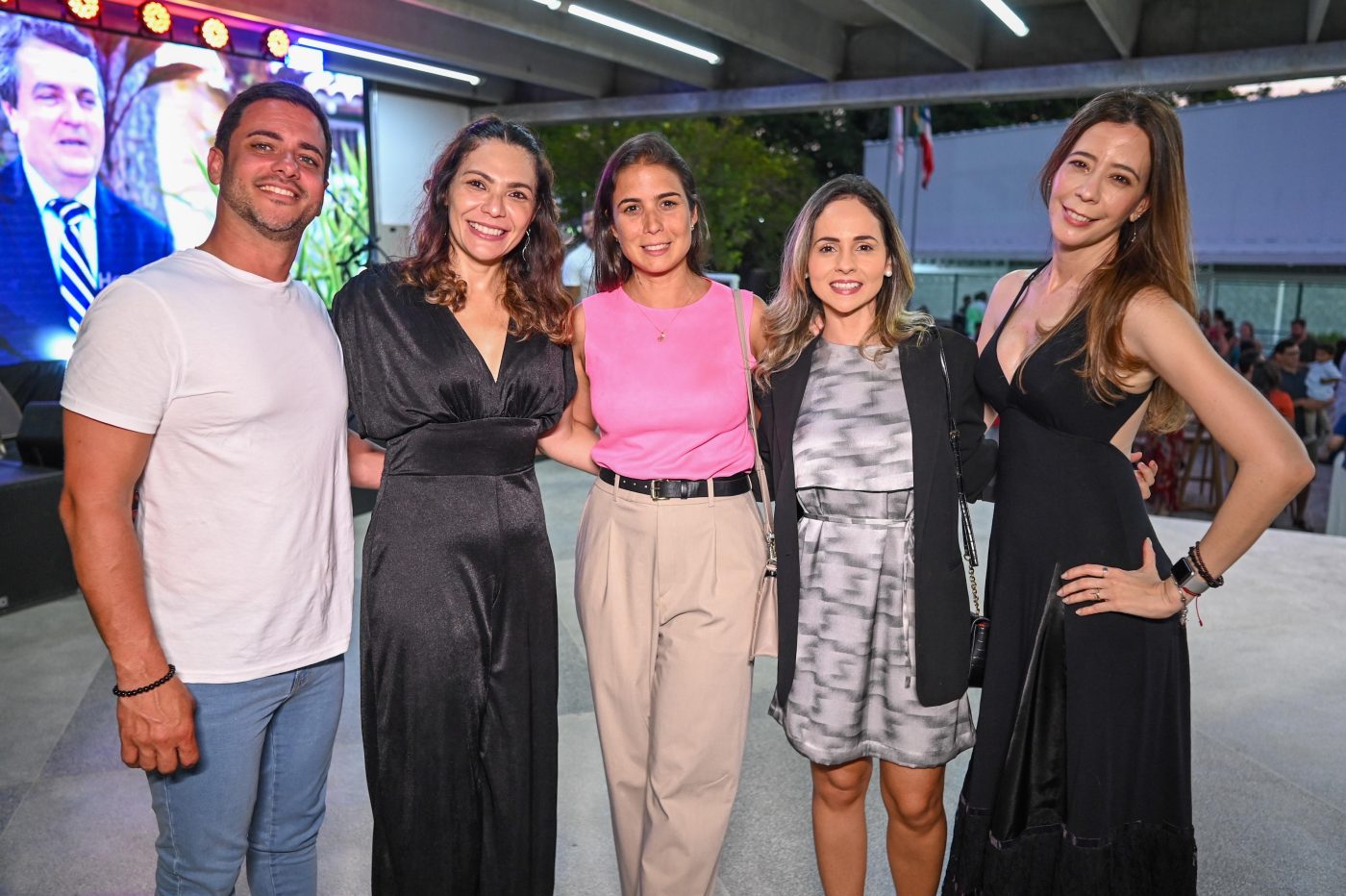 Alicio Gustavo, Olinda Lima, Natasha Oliveira, Joana Avena e Mércia Dias