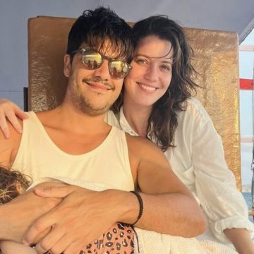 Nathalia Dill aproveita dias de descanso em Salvador com a família e amigos