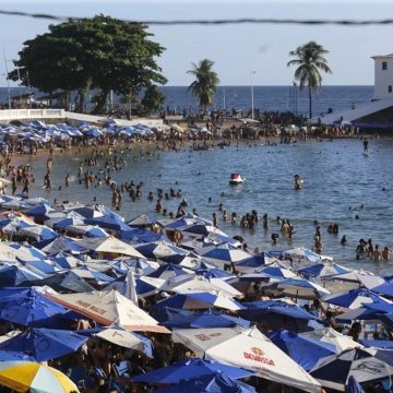 Bahia espera receber recorde de 9 milhões de turistas durante Verão