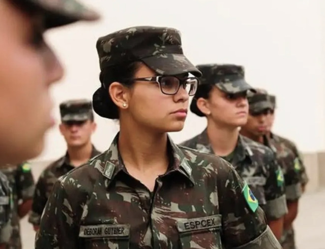 Saiba onde realizar o alistamento militar feminino em Salvador