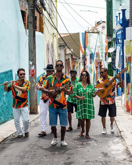 Grupo Botequim comanda roda de samba em clima de Carnaval no Santo Antônio Além do Carmo