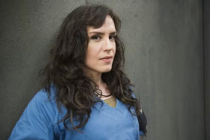 Maria Clara Spinelli exclui posts e anuncia fim da carreira: ‘Aposenta-se uma atriz-trans’