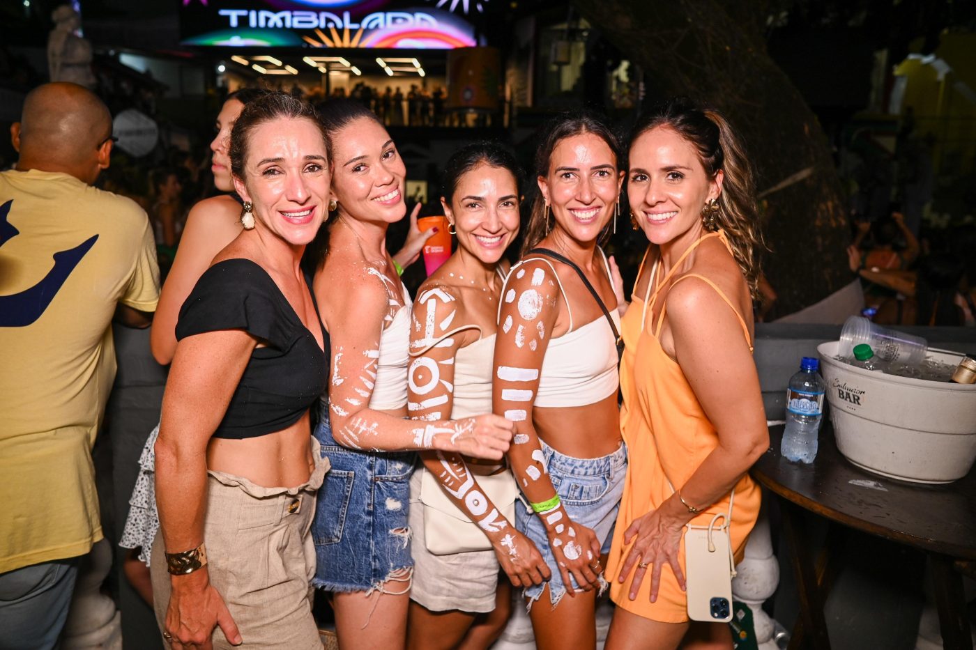 Flávia Negreiros, Jessica Arima, Maria Whatley, Joana Leite e Laís Kruschewsky