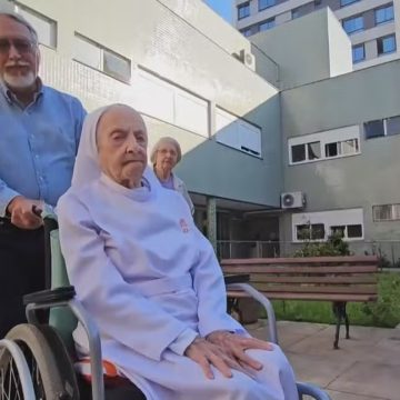 Brasileira de 116 anos se torna a pessoa mais velha do mundo