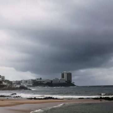 Bahia e outros 12 estados seguem com previsão de chuvas intensas, alerta Inmet