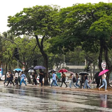 Inmet alerta para chuvas em grande parte do país; Bahia está na lista