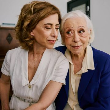 Aos 95 anos, Fernanda Montenegro celebra indicação de Fernanda Torres ao OSCAR: ‘Em estado de graça’