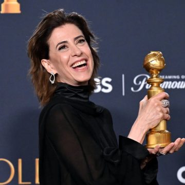 Imprensa internacional exalta Fernanda Torres após vitória no Globo de Ouro: ‘Momento mais notável da noite’