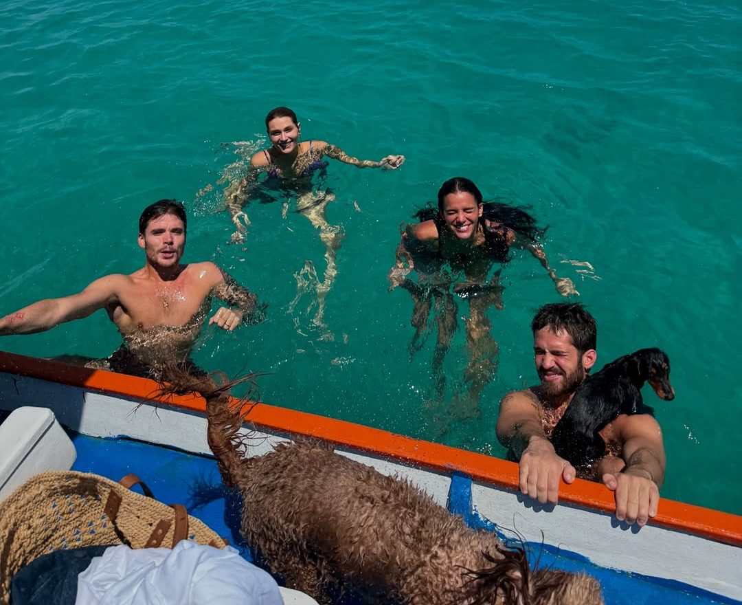 João Lucas, Sasha Meneghel e Bruna Marquezine curtem férias paradisíacas em São Miguel dos Milagres