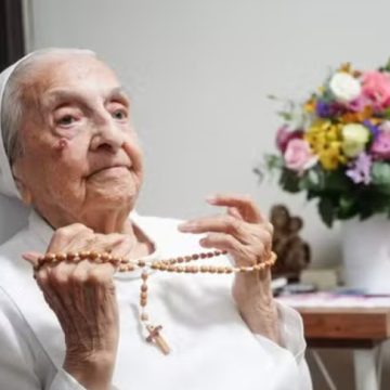 Freira gaúcha de 116 anos é reconhecida como a pessoa mais velha do mundo