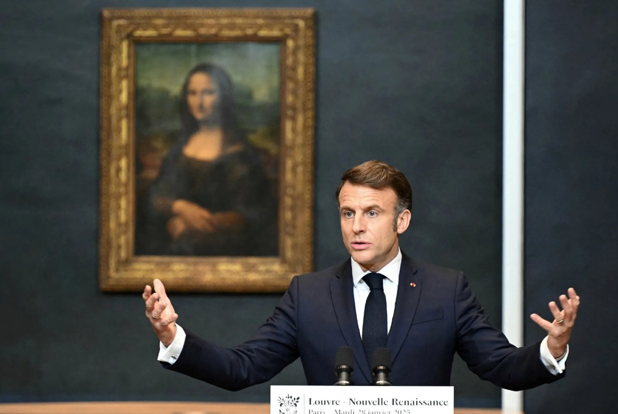 Louvre será reformado e a Mona Lisa será transferida para espaço exclusivo, anuncia Macron