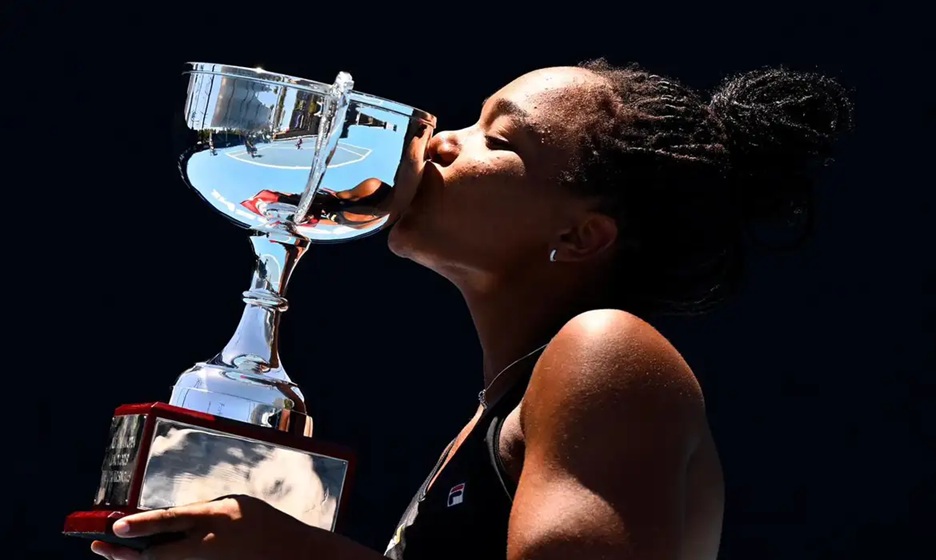 Tenista mineira Vitória Miranda fatura o título de simples do Australian Open Junior