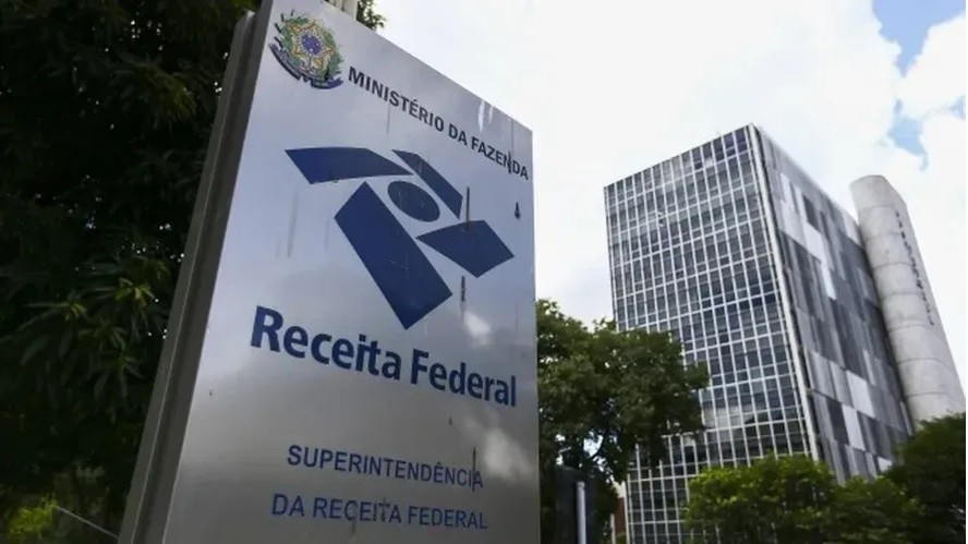 Receita Federal reforça fiscalização e passa a receber dados de cartões de crédito e Pix