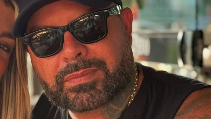 Influencer morre após aplicar anestesia geral para fazer tatuagem