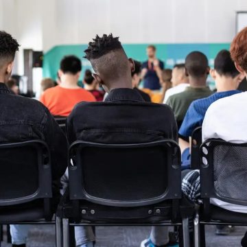 Brasil tem pelo menos 9 mil estudantes trans matriculados nas escolas