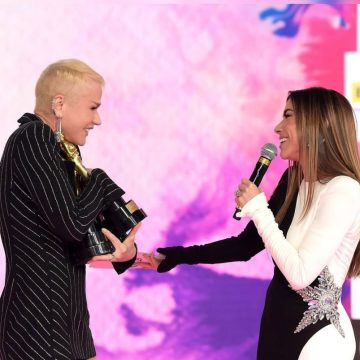 Xuxa recebe convite de Patricia Abravanel para ter programa especial no SBT