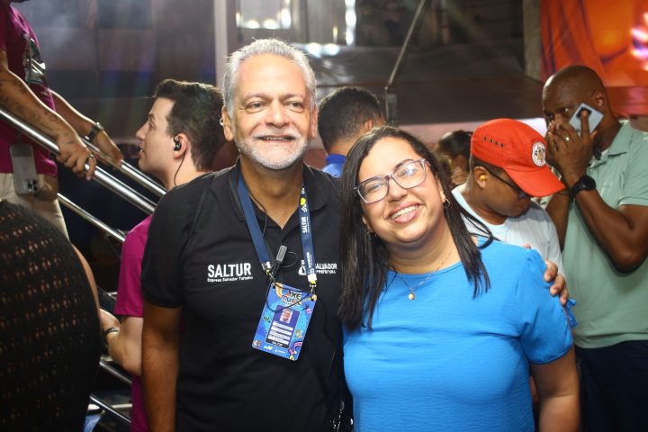 Isaac Edington e Ana Paula Matos no Pipoco de Leo Santana – Foto: Elias Dantas/Alô Alô Bahia