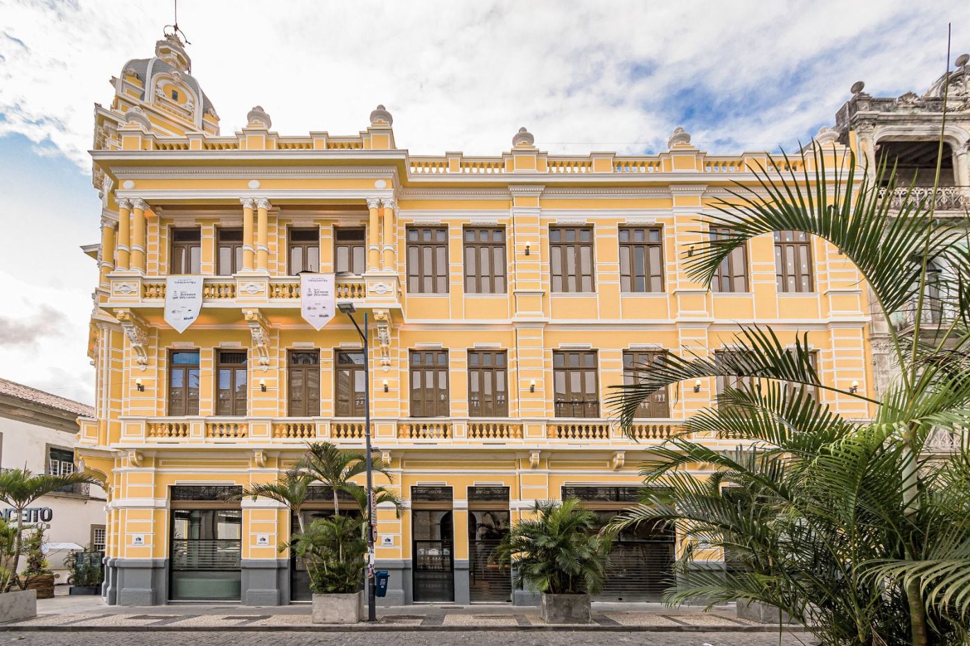 Palacete Tira Chapéu recebe venda especial de verão com marcas autorais da Bahia