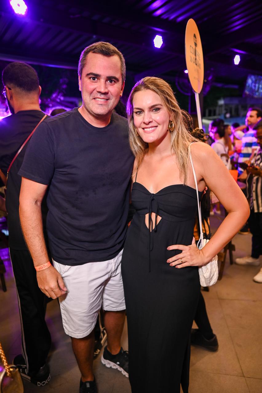 Omar Gordilho e Hannah Botelho