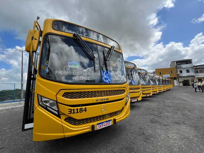 Subúrbio Ferroviário de Salvador tem frota renovada com 10 novos ônibus climatizados