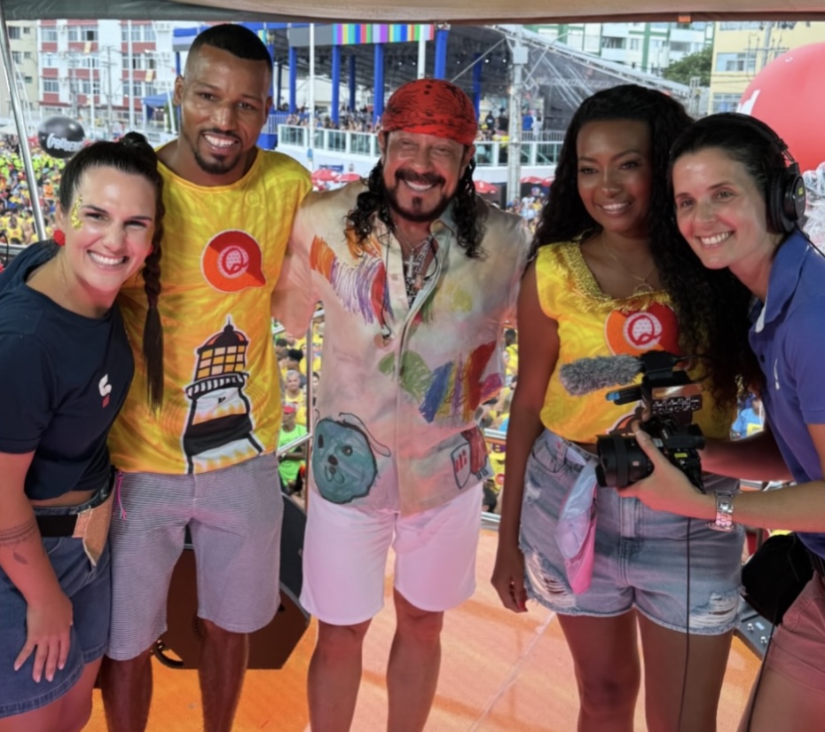 Campeão da folia: Robson Conceição curte Carnaval com Bell Marques