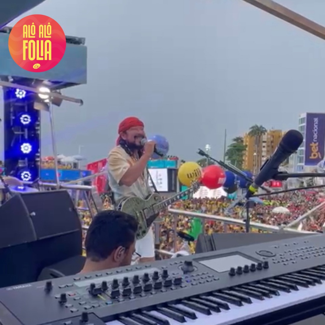 Pé d’água! Chuva forte marca início do Carnaval de Salvador 2025