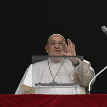 Ainda internado, Papa Francisco não vai rezar o Angelus pela segunda semana consecutiva