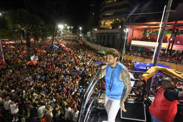 Jammil leva pauta ambiental e homenageia Pedrinho da Rocha no Carnaval de Salvador