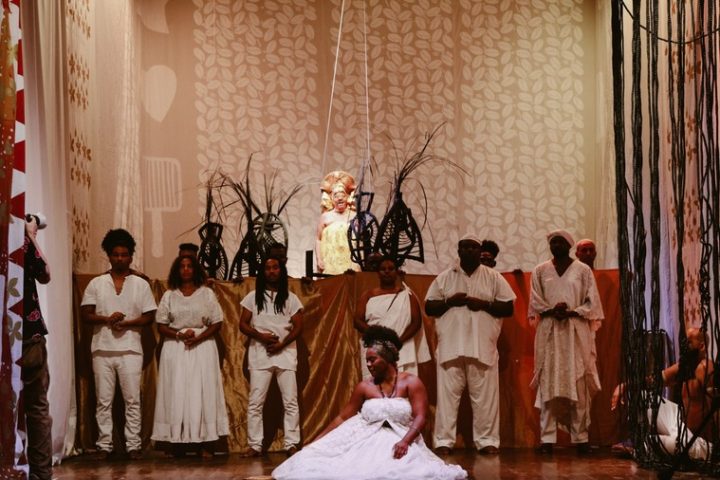 Espetáculo ‘Ópera dos Terreiros’, de Jorge Portugal e Aldo Brizzi, ganha nova temporada na capital baiana; vem saber