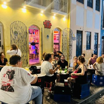 Faz até fila! Conheça pizzaria no Carmo que triplicou faturamento durante o verão