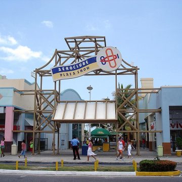 10 cervejas, cinema, acarajé e ainda sobrava troco: o que R$ 10 comprava em Salvador em 2000