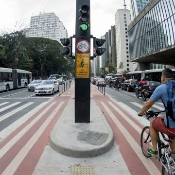 Modelo de financiamento do transporte está obsoleto, dizem gestores