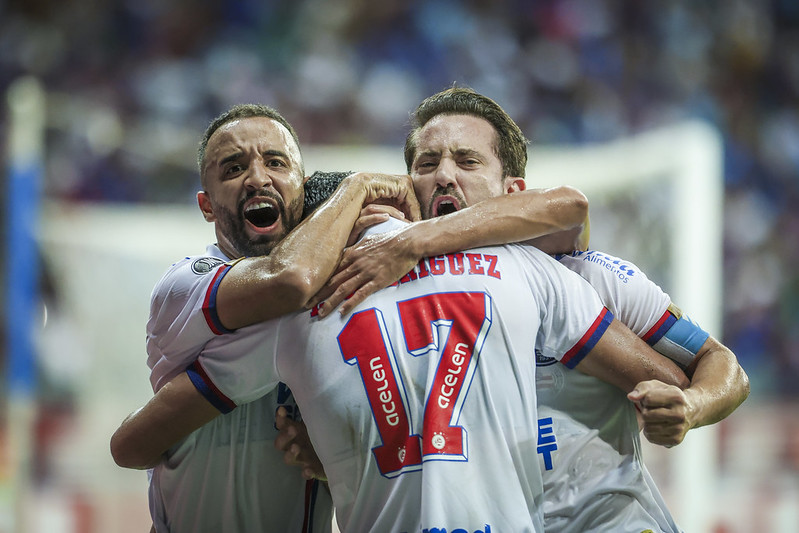 Deu Bahêa na Libertadores! Tricolor goleia The Strongest e avança no torneio