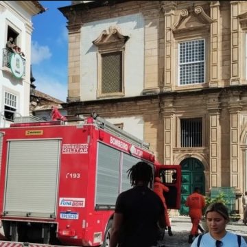 Turista de 26 anos morre no desabamento da Igreja de São Francisco