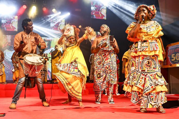 Ilê Aiyê realiza último ensaio pré-Carnaval neste domingo (23)