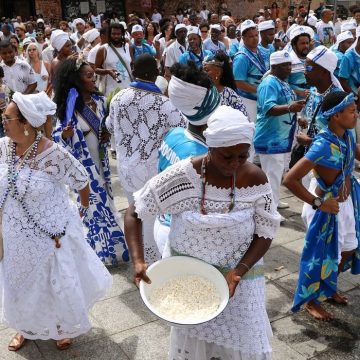 Milhares de pessoas celebram Dia de Iemanjá e diversidade religiosa