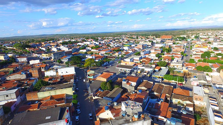 Cidades baianas registram temperaturas acima de 35°C e figuram entre as mais quentes do país