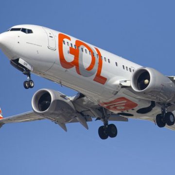 Avião da Gol colide com pássaro 40 minutos após decolar