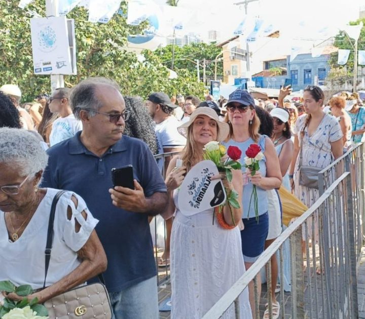 Baianos e turistas começam a chegar para Festa de Iemanjá no Rio Vermelho