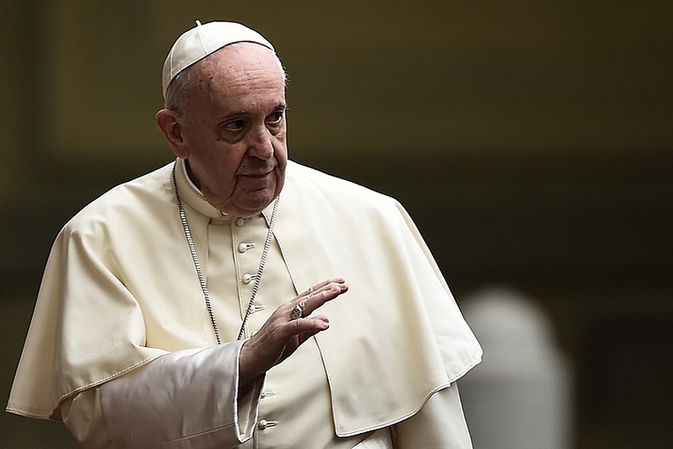 Papa Francisco é internado para tratar bronquite, informa Vaticano