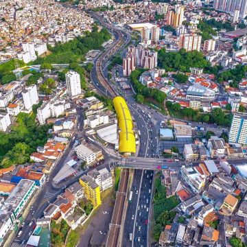 Famosa avenida em Salvador recebe autorização para implantar faixa exclusiva para motociclistas