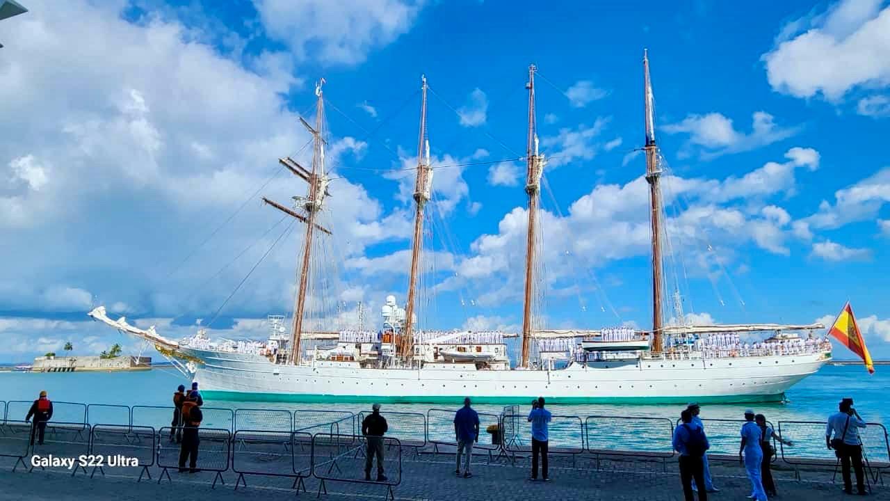 Navio espanhol atraca em Salvador e estará aberto à visitação; saiba detalhes